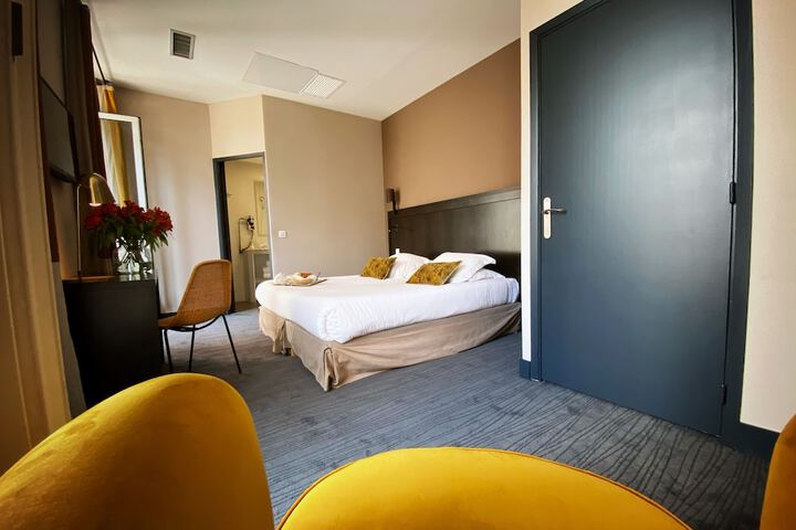 Room 18 of 38