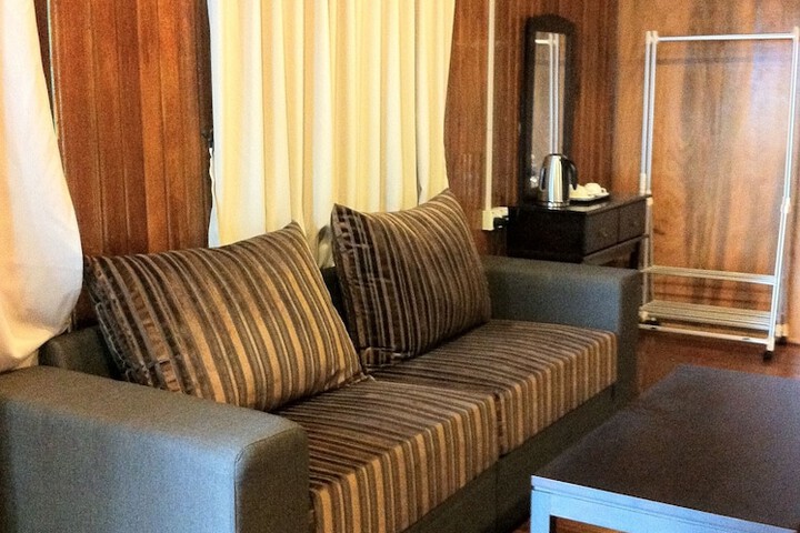 Room 25 of 114