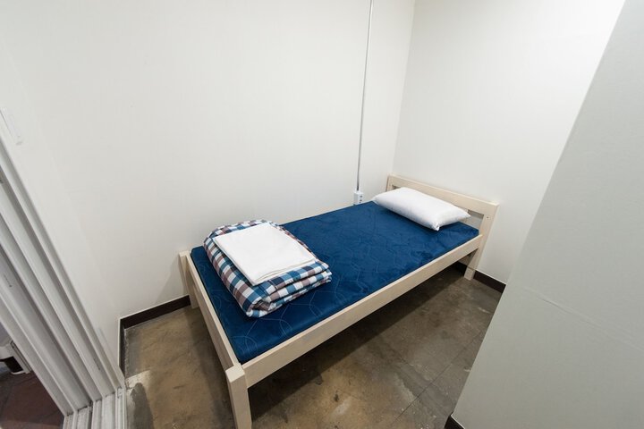 Room 29 of 151