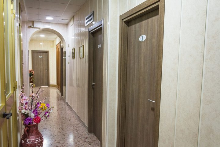 Ballroom/Hall 91 of 99