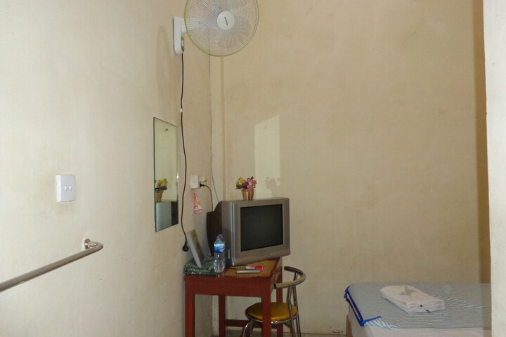 Room 18 of 39