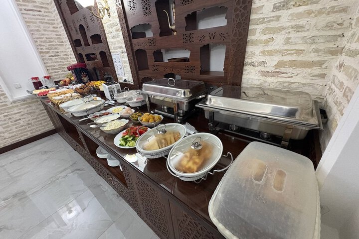 Dining 49 of 67