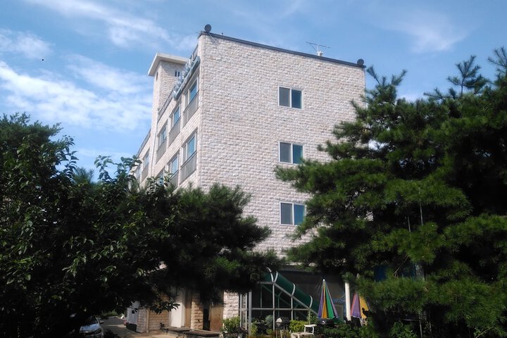Hotel 2 of 28