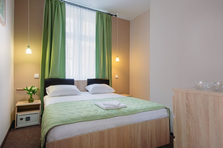 Room 3 of 56