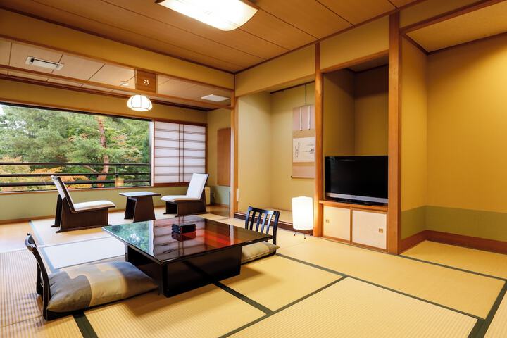 Room 12 of 54