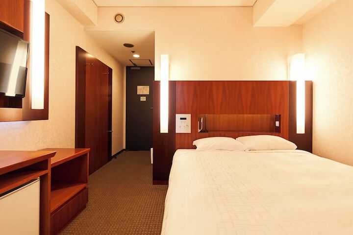 Room 16 of 75