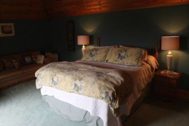 Room 54 of 72