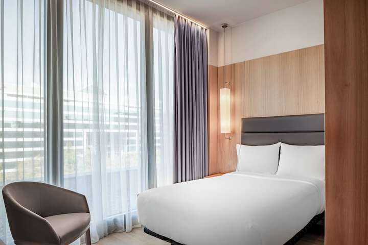 Room 40 of 124