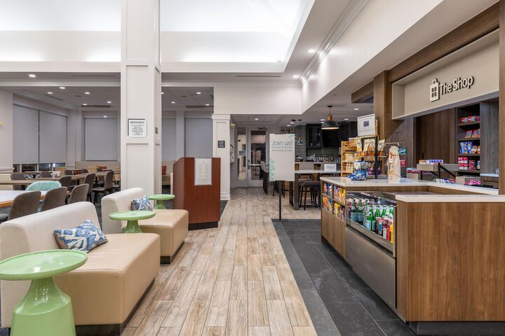 Snack bar