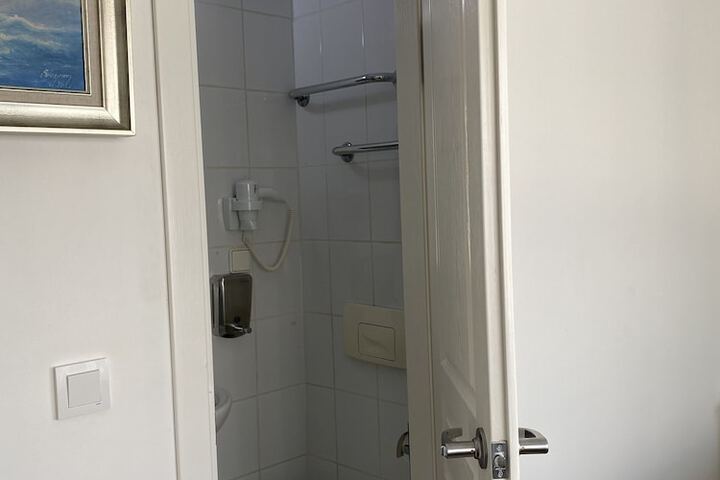 Room 59 of 85
