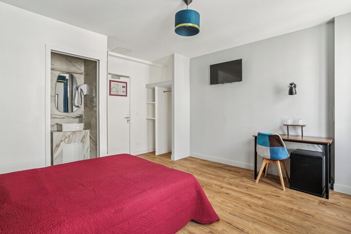 Room 17 of 31