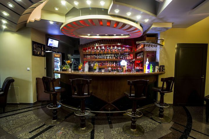 Lounge 71 of 81