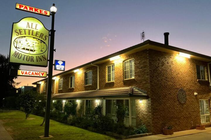 All Settlers Motor Inn Parkes