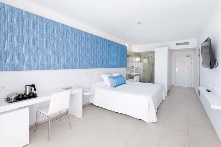 Room 77 of 282