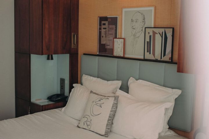 Room 22 of 57