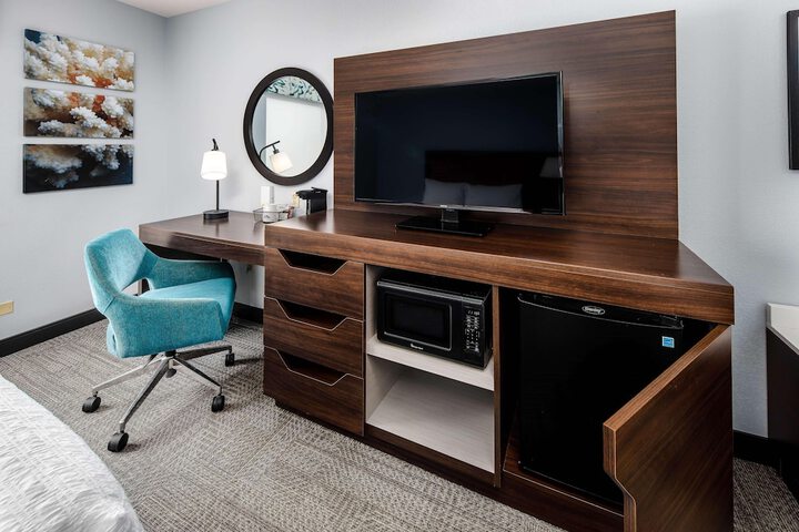 Room 12 of 48