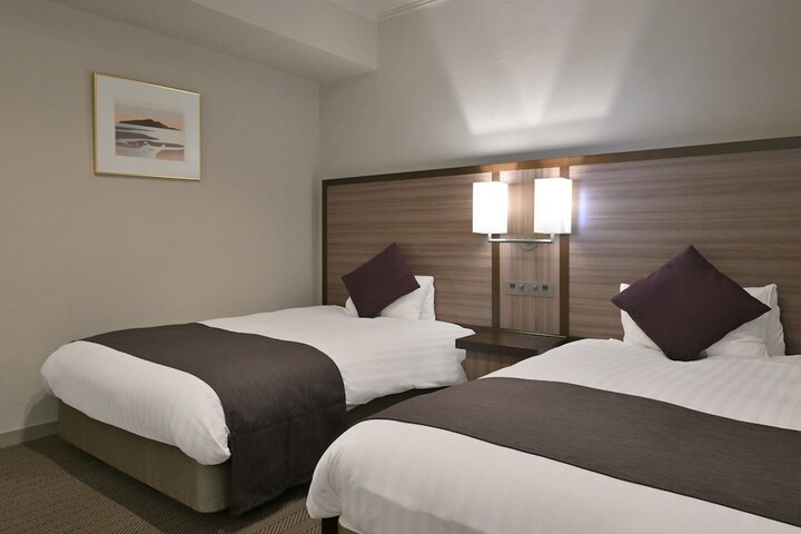 Room 16 of 51