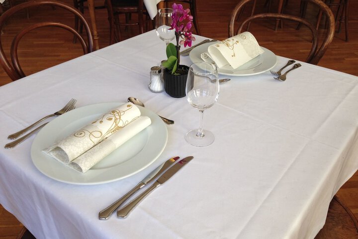 Dining 42 of 53