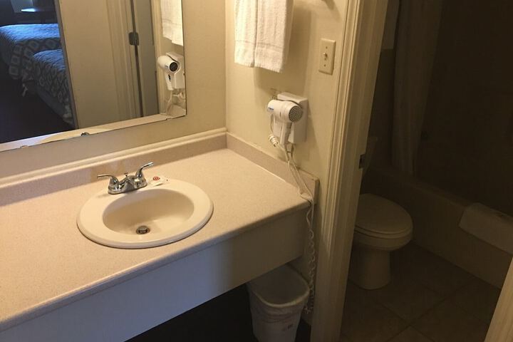 Room 30 of 51