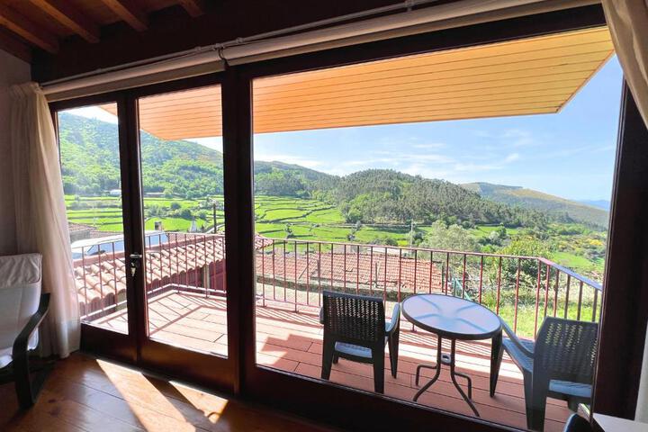 Casa de Labrujó - Vista Panorâmica e Tranquilidade