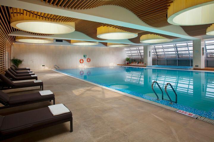 Hotel Pool