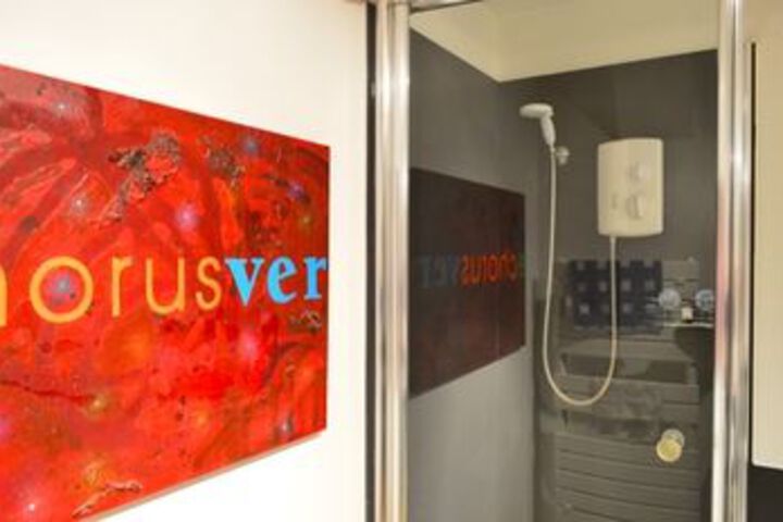 Room 4 of 15