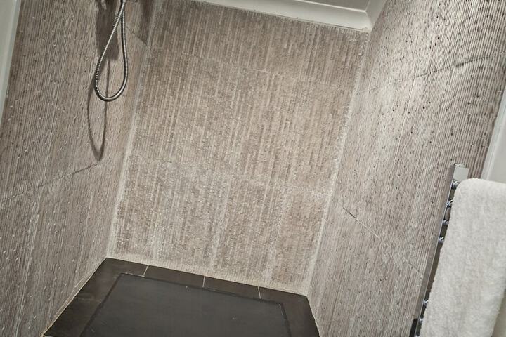 Room 26 of 53
