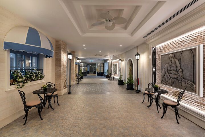 Hotel Interior 17 of 171