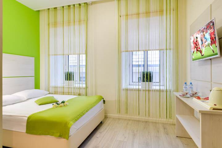 Room 28 of 95