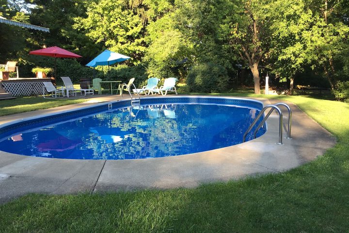 Pool 47 of 68