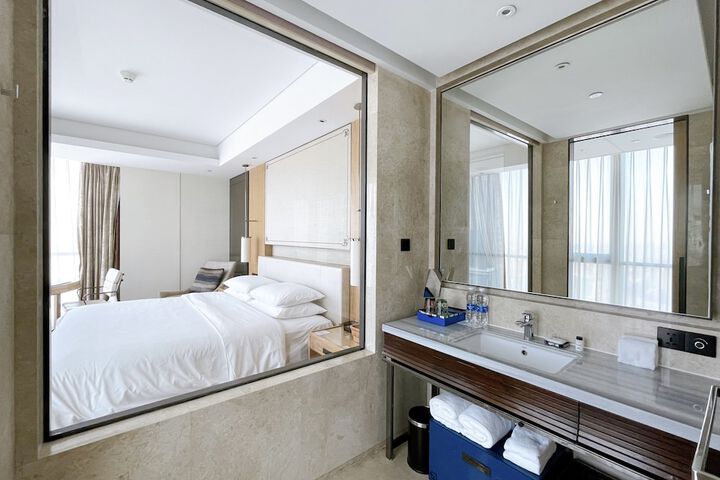 Room 5 of 49