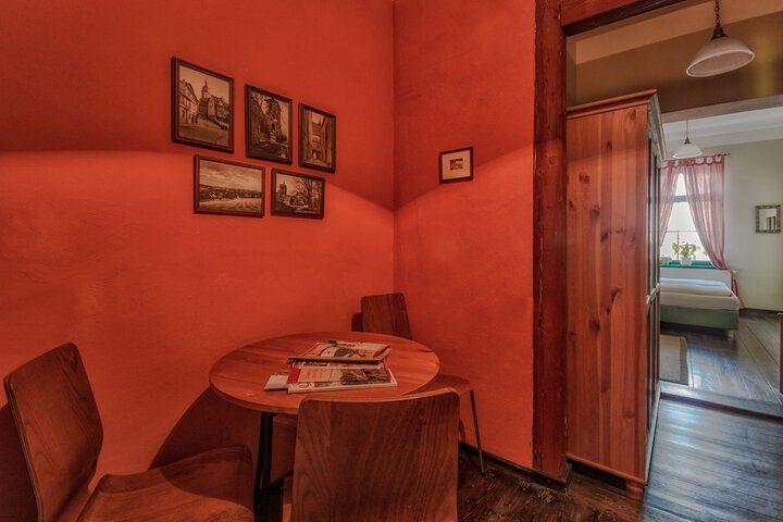 Room 26 of 73
