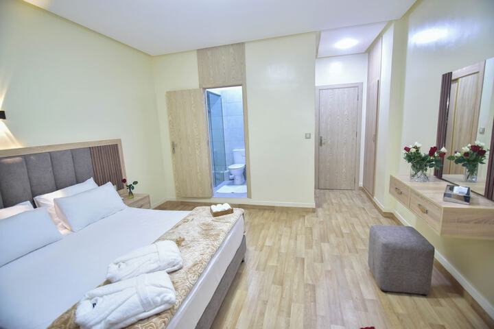 Room 43 of 60