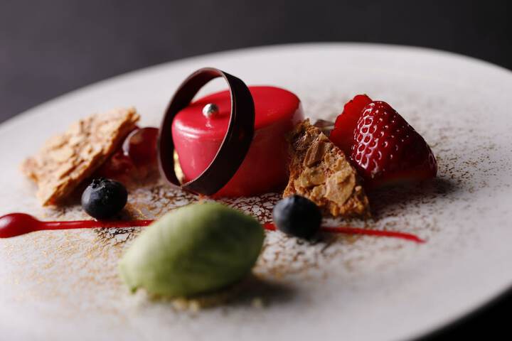 Dining 87 of 120