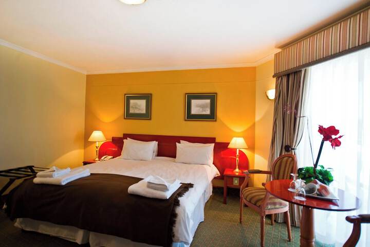 Room 6 of 20