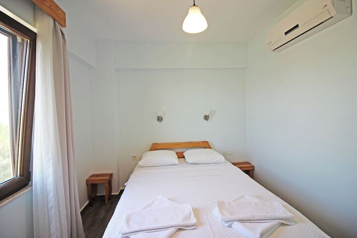 Room 3 of 54