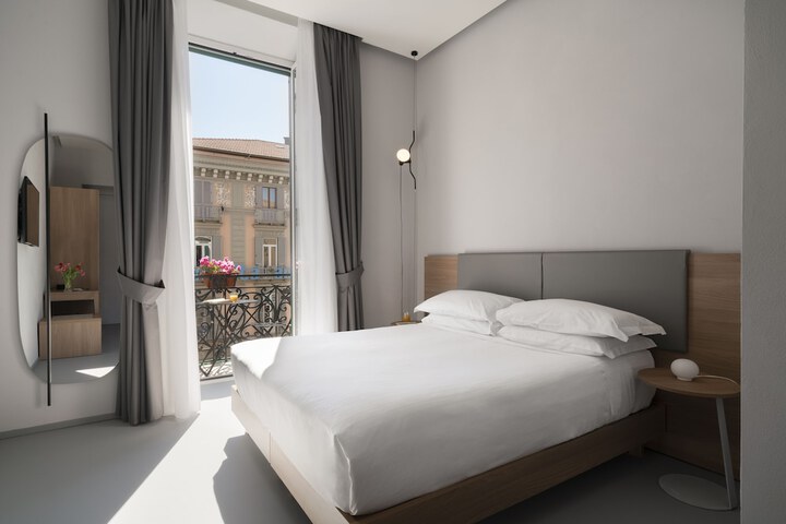 Room 27 of 55