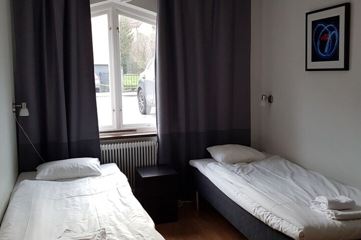Room 13 of 25