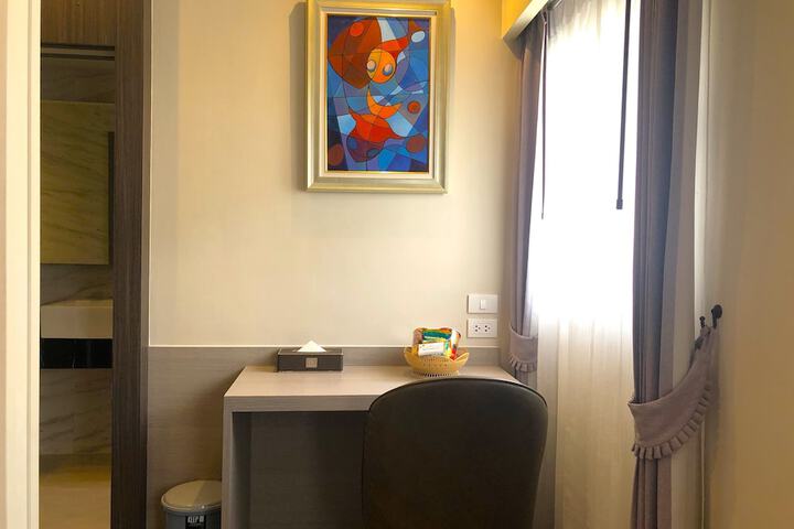 Room 46 of 150
