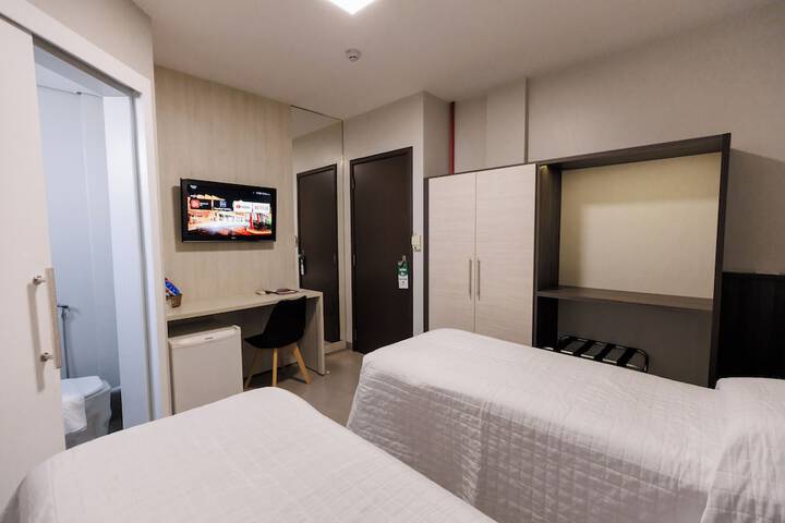 Room 12 of 67