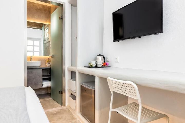 Room 40 of 86