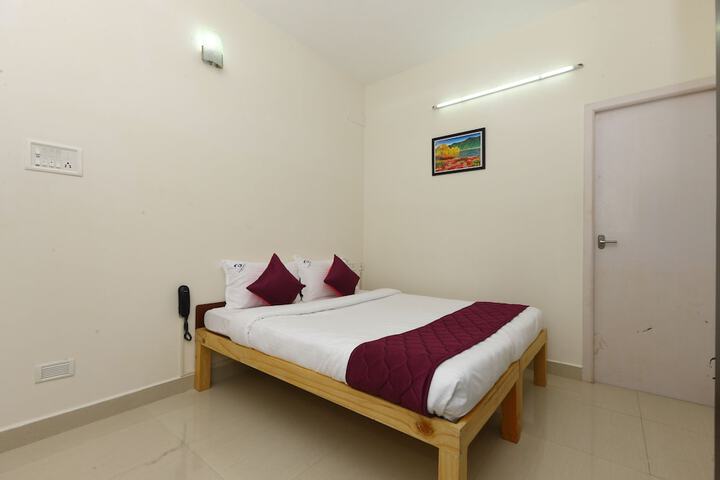Room 10 of 25