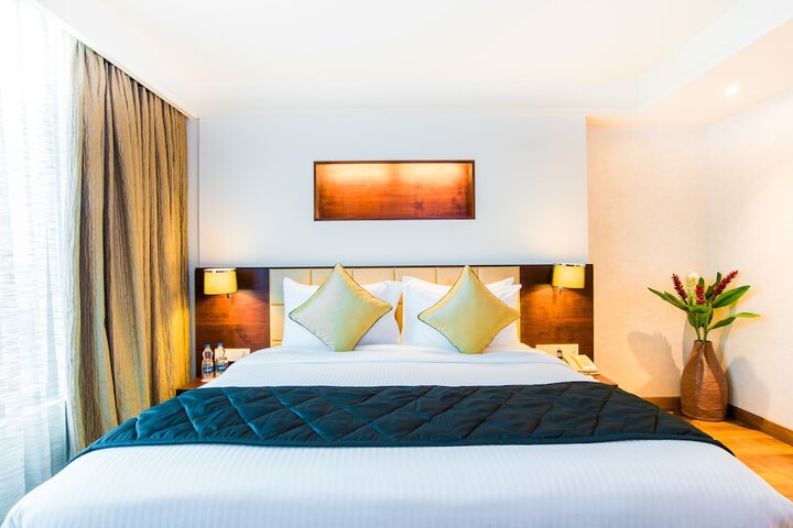 Room 25 of 57