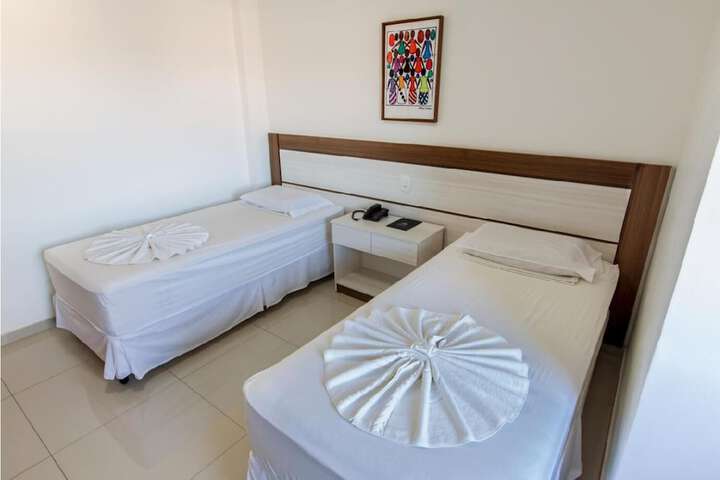 Room 10 of 24