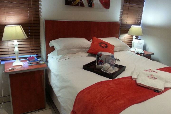 Room 9 of 36