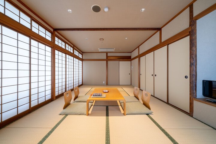 Room 14 of 73
