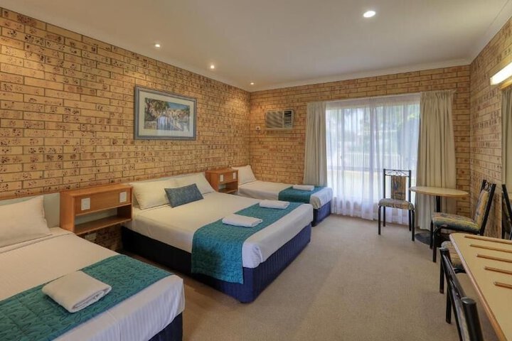 Room 4 of 29