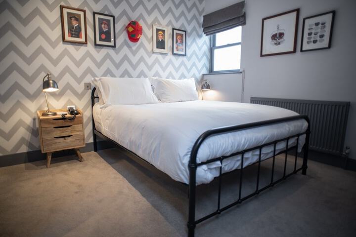 Room 40 of 64