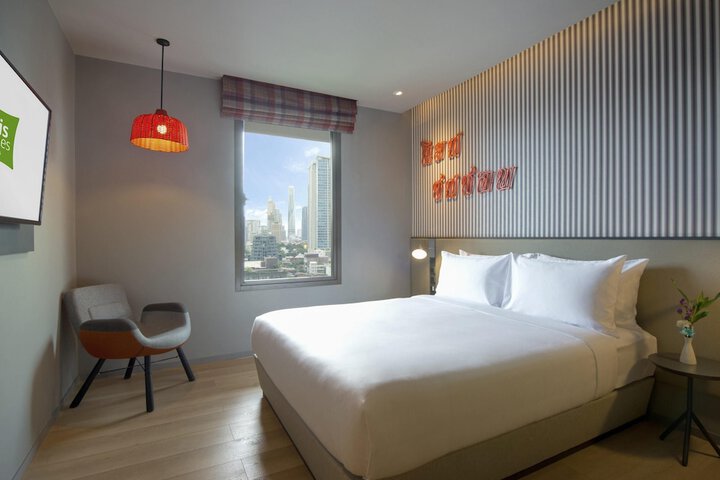 Room 15 of 54