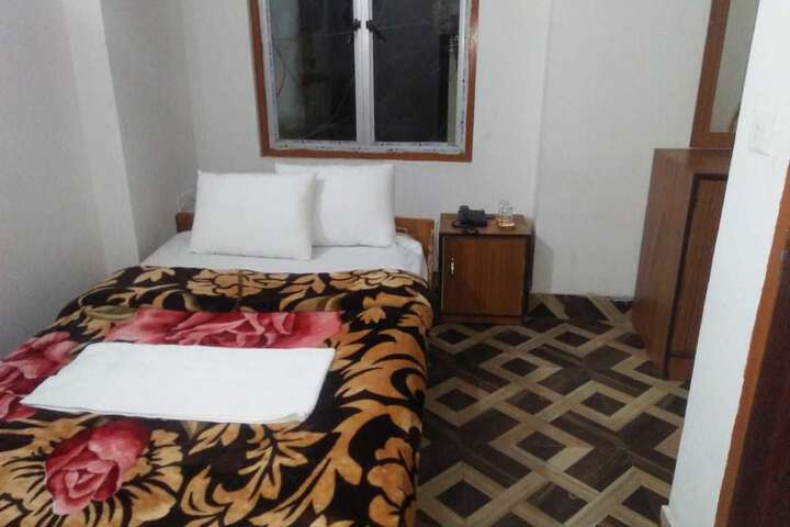 Room 3 of 11